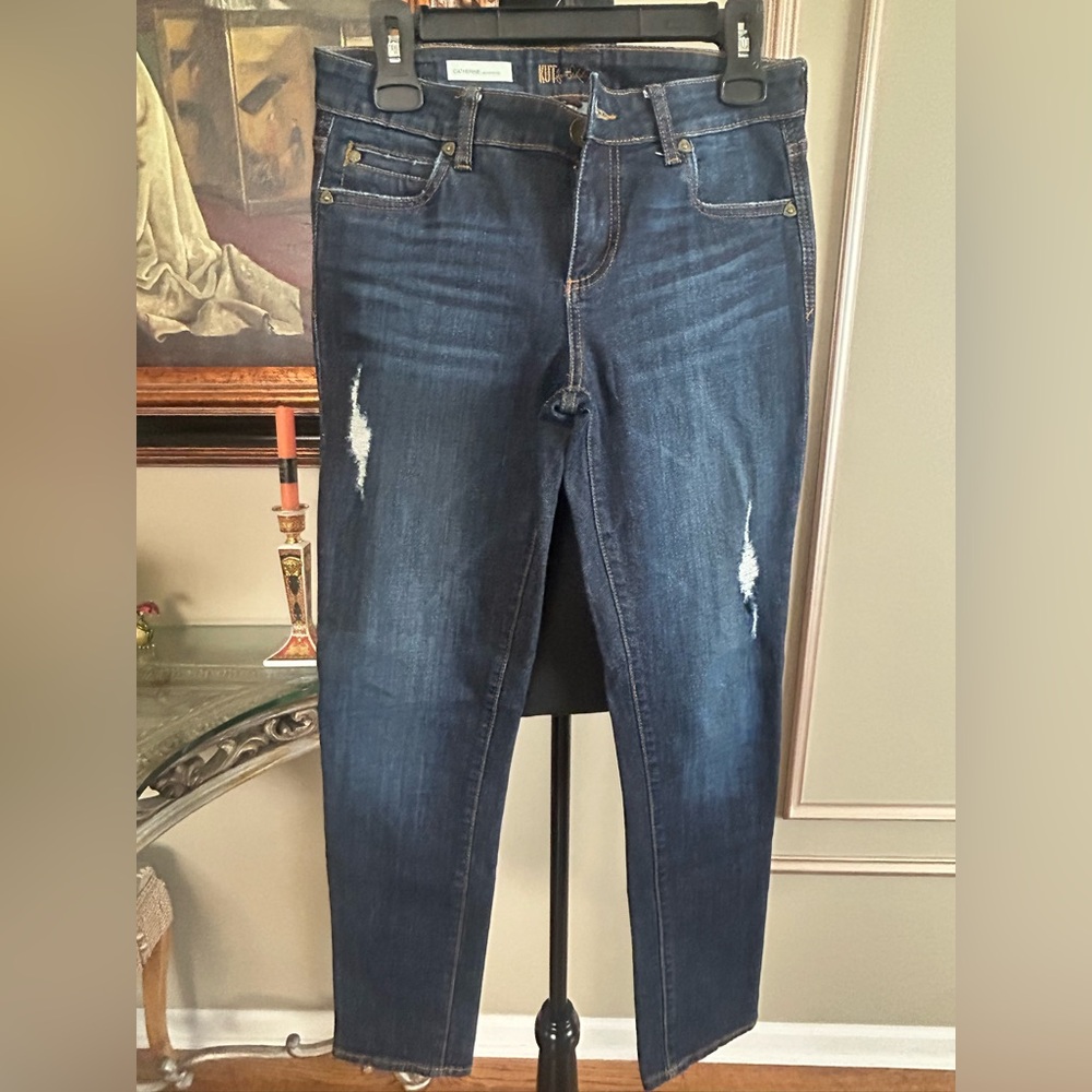 Kut From The Kloth Catherine Boyfriend Jeans Distressed Mid Rise Relaxed Fit 2 - Picture 2 of 5